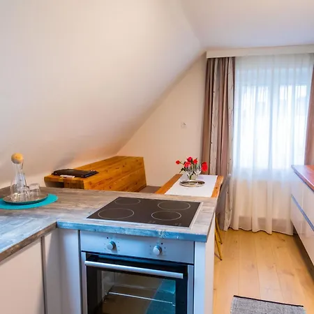 Apartmenthaus Pastner Am Teich Übelbach