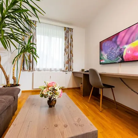 Apartmenthaus Pastner Am Teich