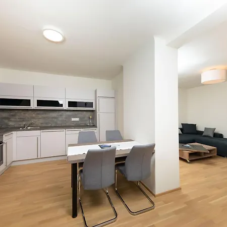 Lägenhet Apartmenthaus Pastner Am Teich *